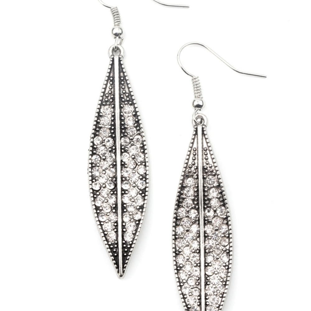 𝅺Hearty Harvest Earrings - Picture 2 of 4